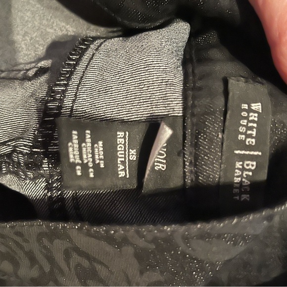 Stylish Black Patterned Women's Cropped Jeans - Picture 4 of 5